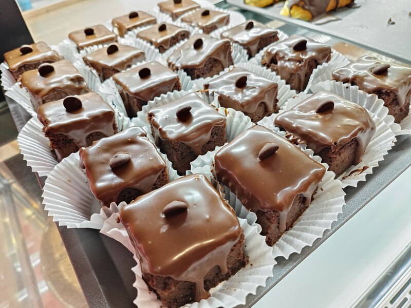 Cofetar cu diploma, experienta minima 2 ani.