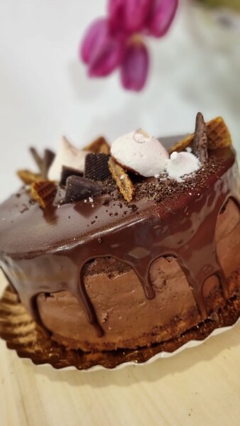 Cofetar cu diploma, experienta minima 2 ani.