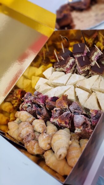 Cofetar cu diploma, experienta minima 2 ani.